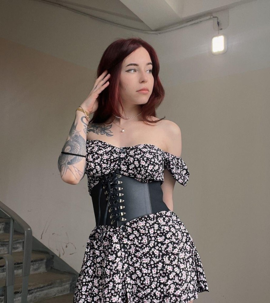 Индивидуалка Карина главное фото в городе Вольск 